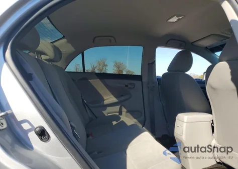 2013 Toyota Corolla Base из США, поврежденный, VIN 2T1BU4EE5DC925653